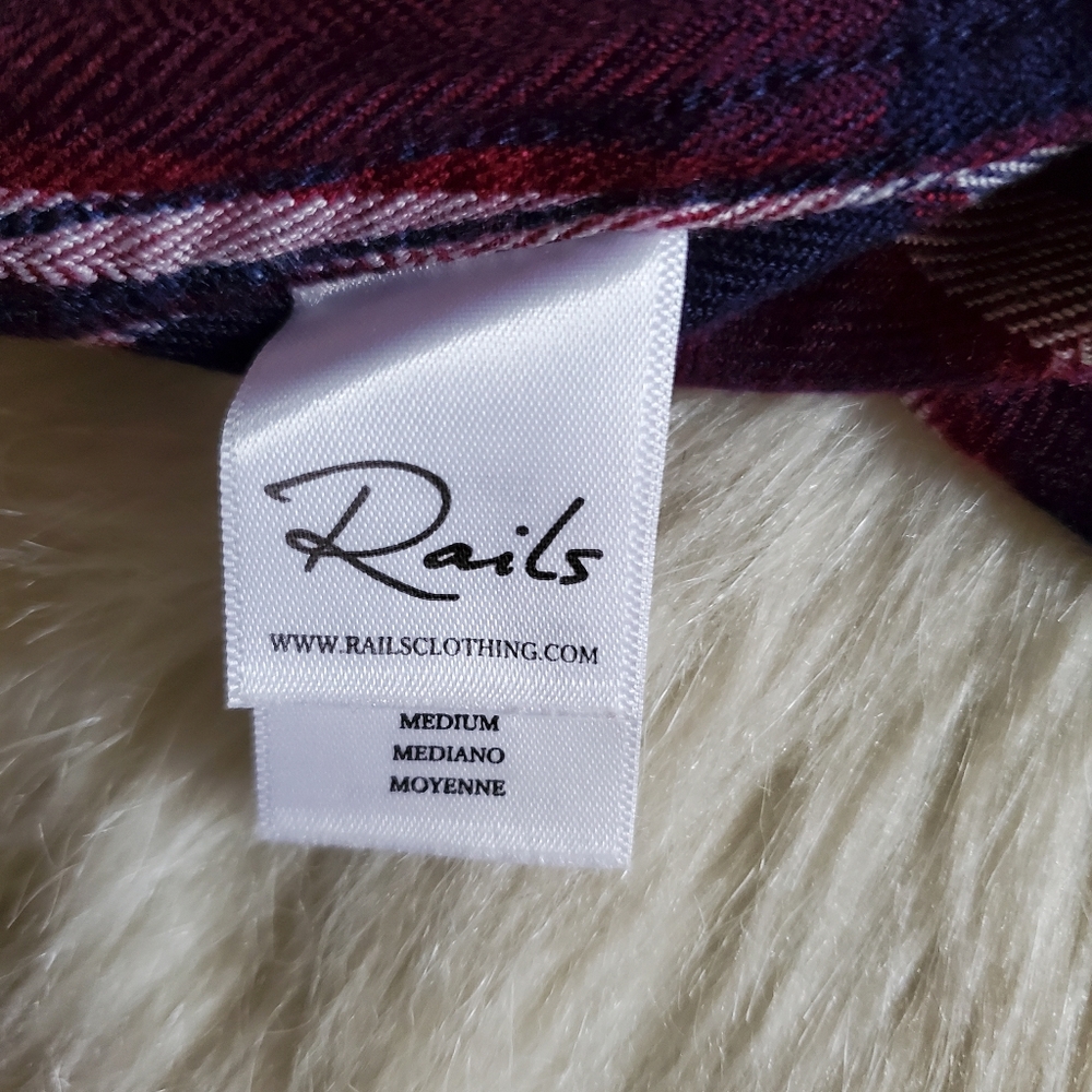 Rails Hunter Plaid Button-Down Shirt in Midnight Burgundy Size Medium - Picture 10 of 14